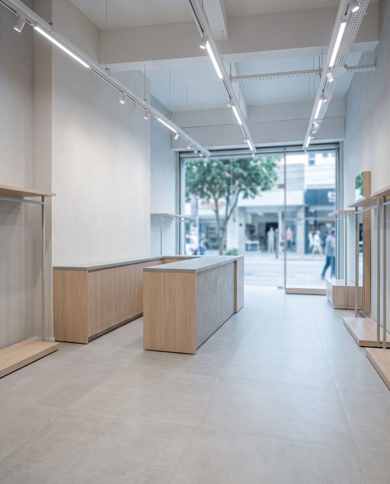 Interior de ponto comercial recém-entregue em Belo Horizonte